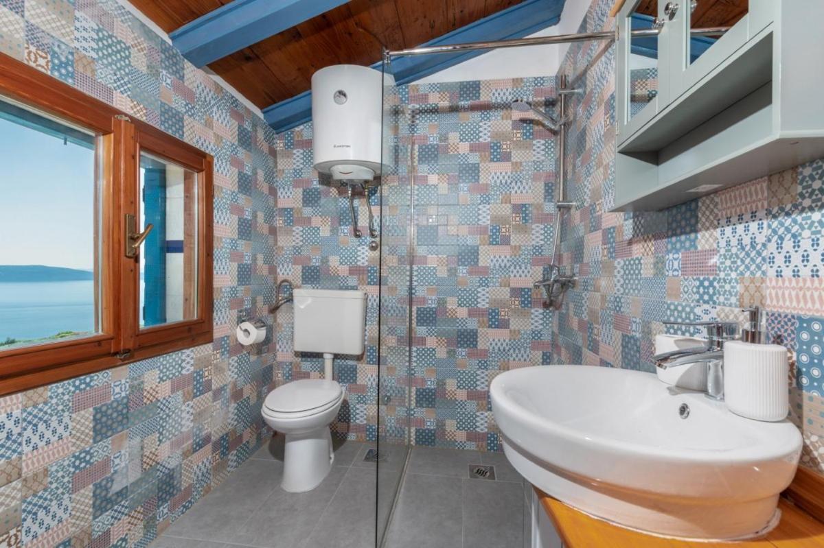 Crni In Crni - Haus Fuer 6 Personen Villa Labin  Exterior photo